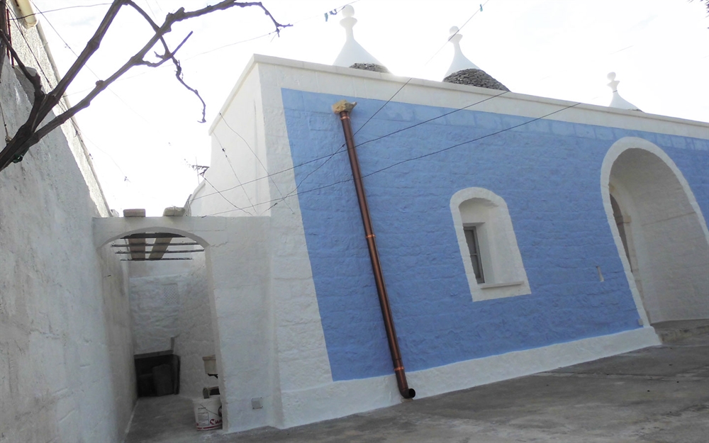 trullo-locorotondo-campagna-rid.jpg